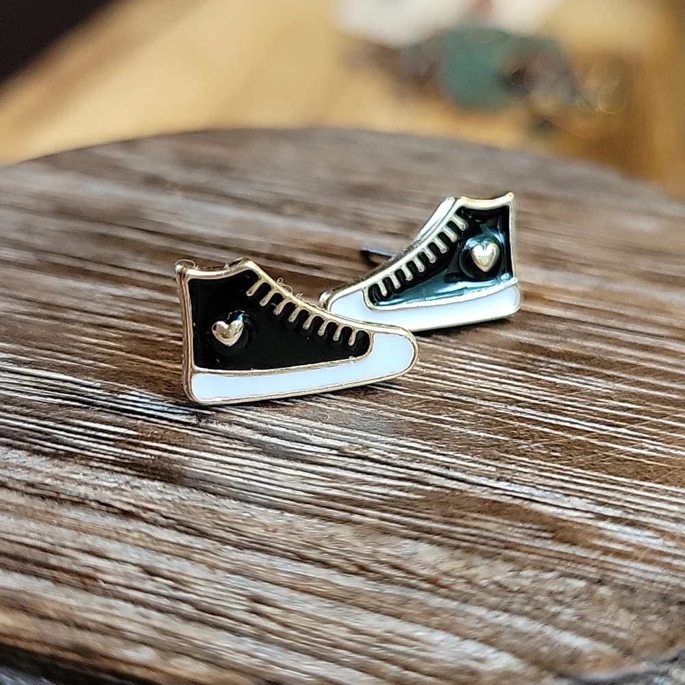 Mini Converse Style Earrings, black retro Chuck Taylor style - Picture 1 of 4